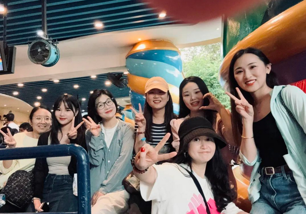 港豐集團員工合影 港豐集團員工合影