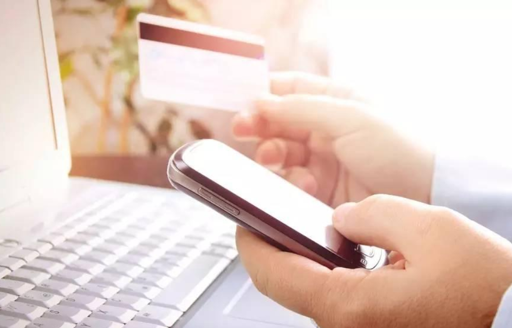 資金出境“螞蟻搬家” 資金出境“螞蟻搬家”