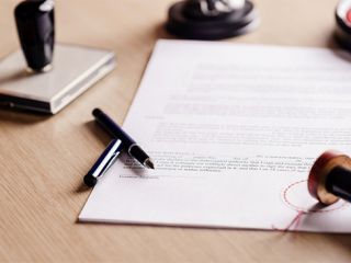 注冊(cè)香港公司怎么辦理年審，年審費(fèi)用及逾期費(fèi)用是多少？