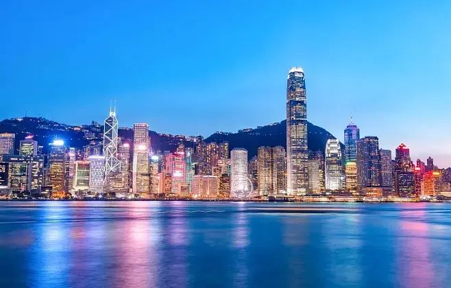 在香港注冊公司，個人持股還是公司持股好？